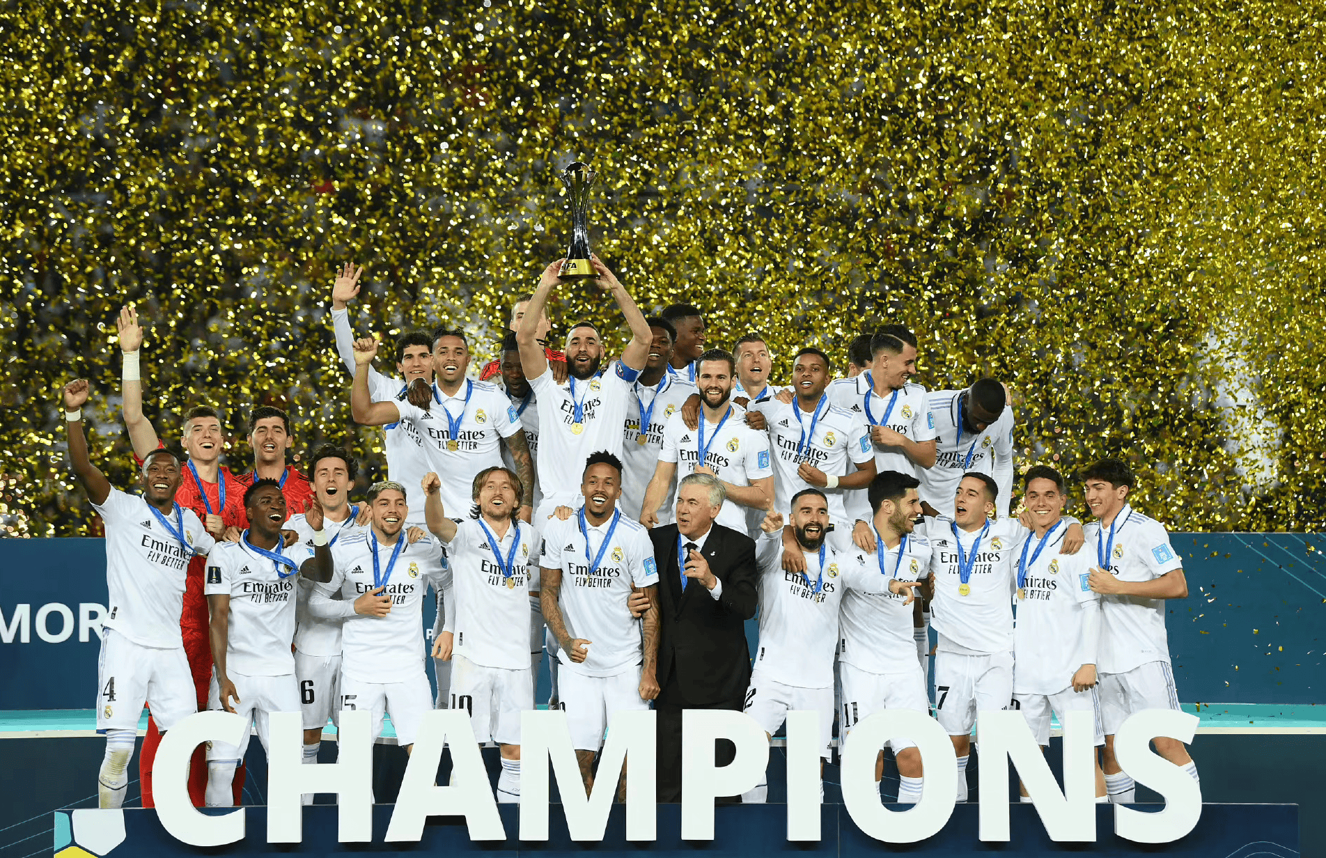 关于皇家社会再战江湖，稳定在西甲前列。的信息