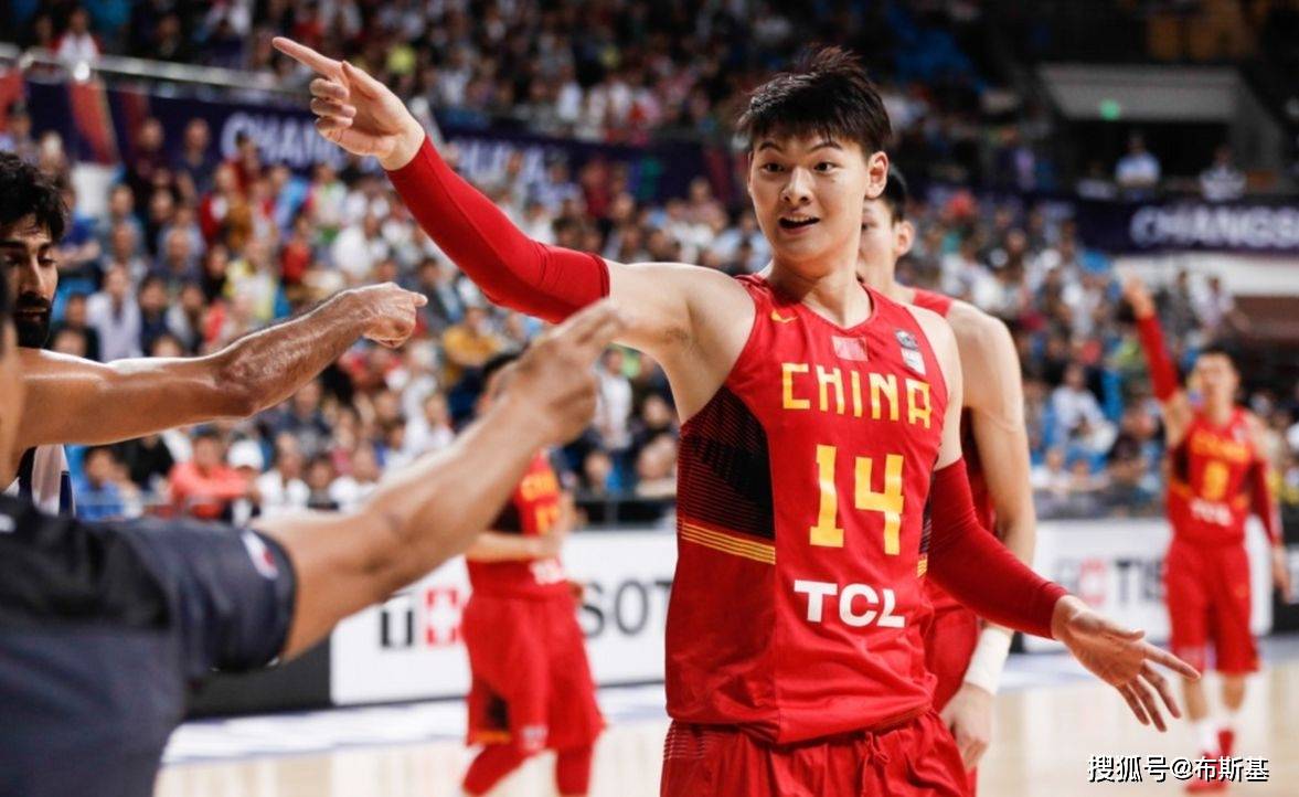 关于灰熊碾压太阳,王哲林带队取胜的信息 关于灰熊碾压太阳,王哲林带队取胜的信息