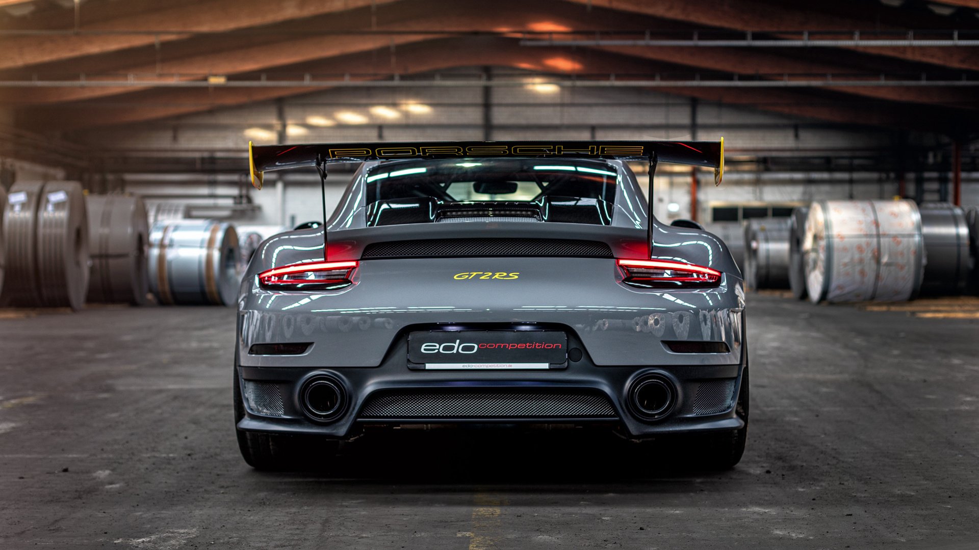 开云体育在线-赛道烽火，奥地利红牛强势出击，新赛季F1揭幕战焦点战瑞典告捷