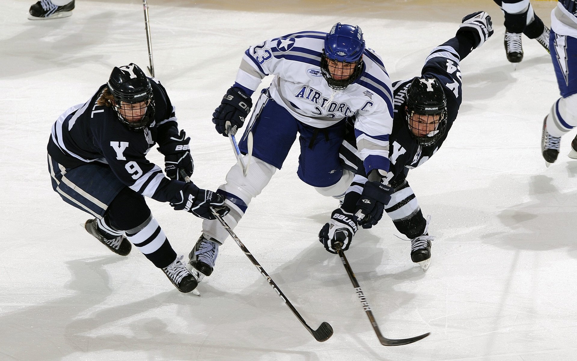 爵士铁血封喉，雄鹿折戟西决，一场定义赛季的生死战